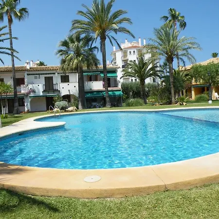 House With 3 Bedrooms In Denia, With Pool Access, Furnished Garden And Apartamento *